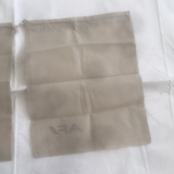 Set of 2 Drawstring Storage Dust Bags for Travel & Outdoor Activity 15” x 11” - Picture 3 of 4